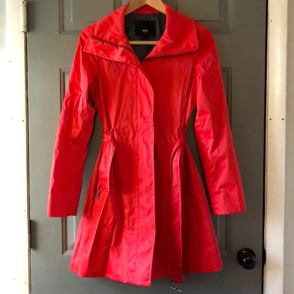 Coral Trench rain coat